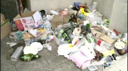 2022.06.22.. 나뒹구는 ‘재활용 쓰레기’ 분리수거함은 어디? 기사 이미지